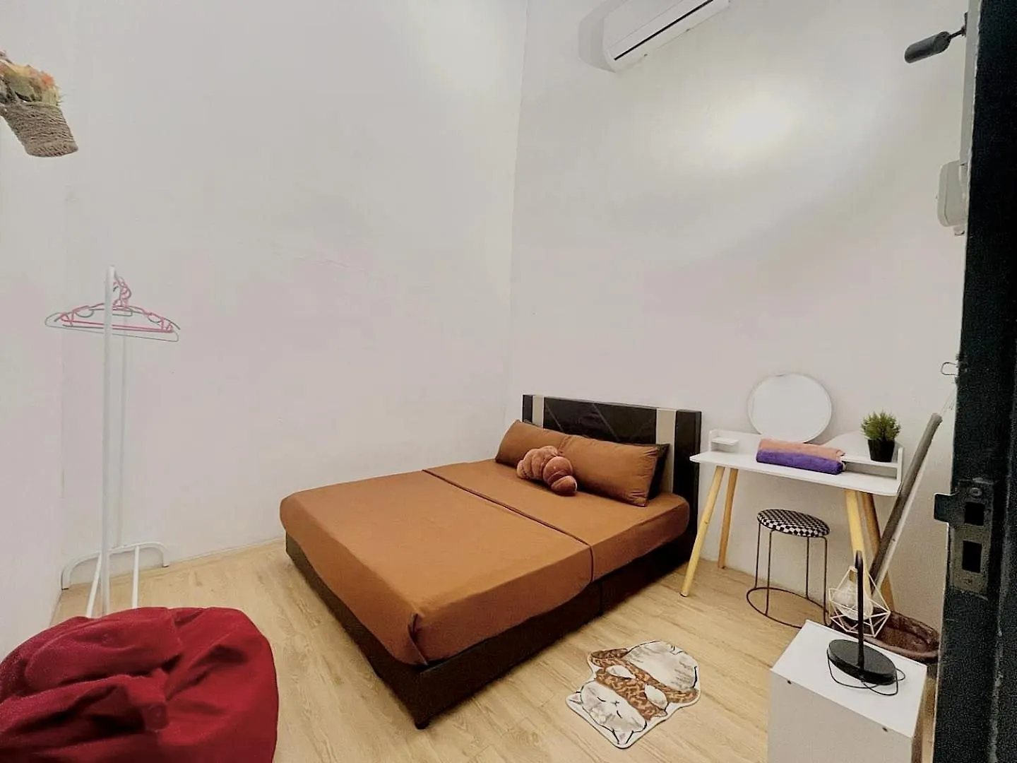 Cozy95#6Pax#Netflix#Sukunbukitmertajam Bukit Mertajam 0*,  Malaysia